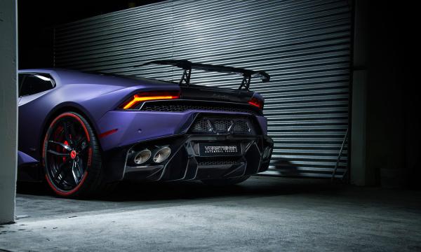 CARBON FIBER DECKLID Gesamtansicht