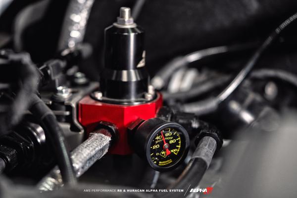 AMS PERFORMANCE R8/HURACAN ALPHA FUEL SYSTEM - FUEL PRESSURE REGULATOR + FUEL LINE KIT